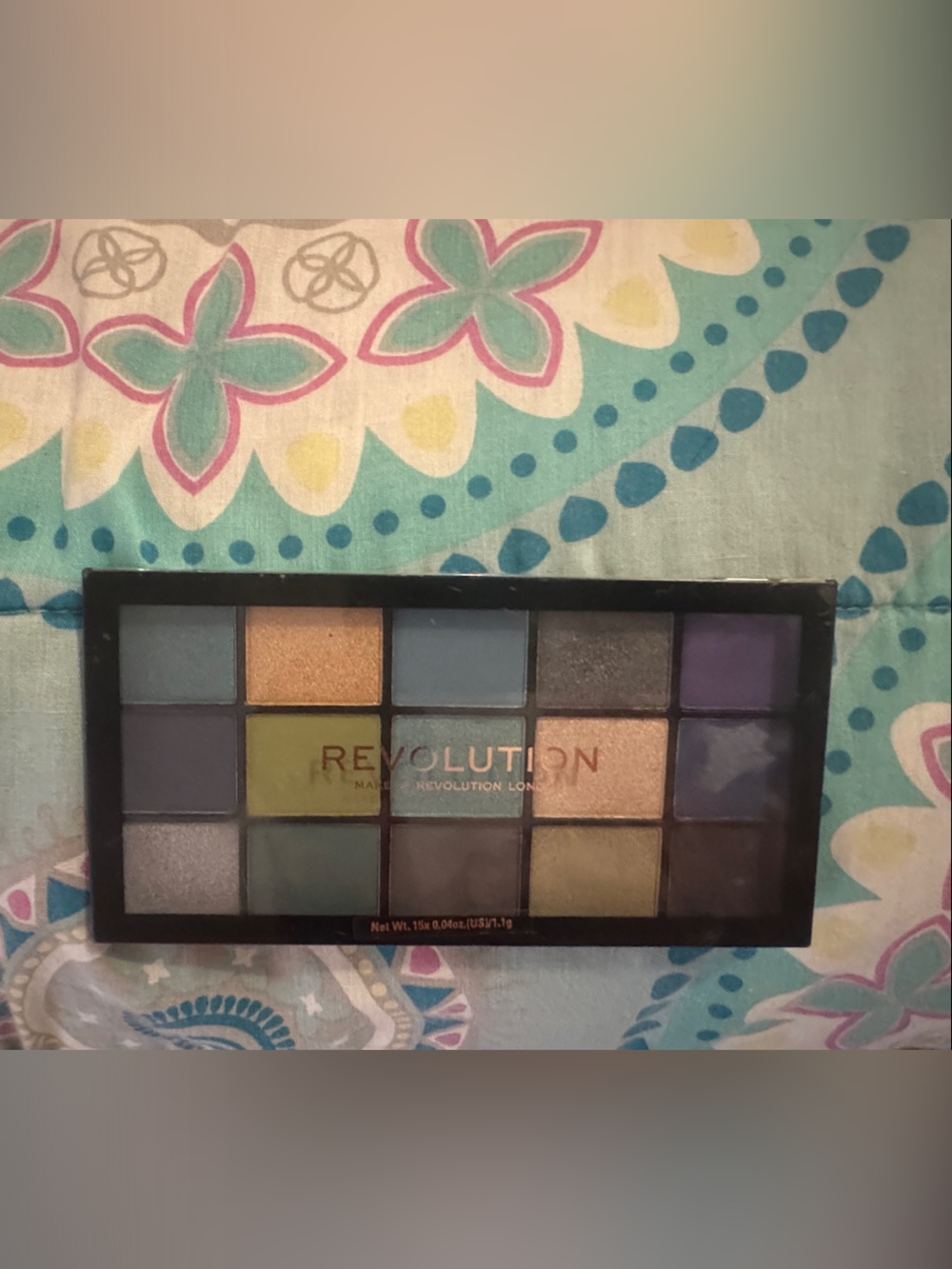 Revolution Eyeshadow Palette – Teal, Olive, Gold & Purple Tones
